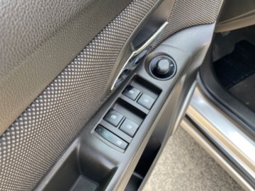 Chevrolet Cruze Sedan 2.0 VCDI 16V DOHC 163KM 2012 Chevrolet Cruze NAWIGACJA PARKTRONIC TYL TEMPOMAT NOWE TARCZE SWIECE KOMPL, zdjęcie 14