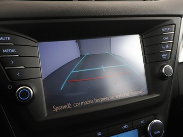 Toyota Avensis III Wagon Facelifting 2015 1.8 Valvematic 147KM 2017 Toyota Avensis automat navi klima auto kamera i, zdjęcie 23