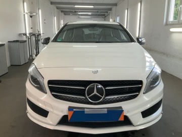Mercedes Klasa A W176 Hatchback 5d 1.6 180 BlueEFFICIENCY 122KM 2014