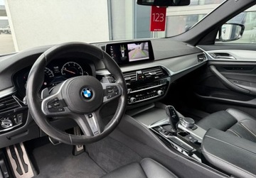 BMW Seria 5 G30-G31 Touring 520d 190KM 2019 BMW Seria 5 520d M Pakiet 190KM Keyless Display Key HeadUp 2.0 Diesel 190KM, zdjęcie 23