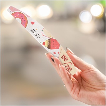 Пилочка для ногтей Crescent 180/240 Limited Nails Care Cookies 10 шт.