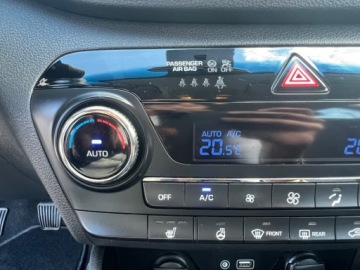 Hyundai Tucson III SUV 2.0 CRDI 136KM 2017 Hyundai Tucson CRDi Ledy Klimatyzacja Nawigacja Pakiet Zimowy Park Assist, zdjęcie 9