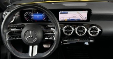 Mercedes Klasa A W177/V177 Hatchback Facelifting 1.3 200 163KM 2023 Mercedes-Benz Klasa A SalonPL AMG Line Kamera 360 Head-Up Multibeam Pamiec, zdjęcie 12