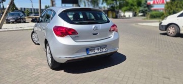 Opel Astra H Hatchback 5d 1.4 TWINPORT ecoFLEX 90KM 2013 Opel Astra 1,4 90KM Led Super Stan Raty Oplaty Gwarancja ASO 1.4 Benzyna, zdjęcie 9
