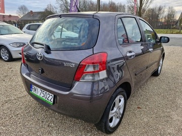 Toyota Yaris II Hatchback 5d 1.33 Dual VVT-i 101KM 2010 Toyota Yaris Sliczna salonowa 2010r 1.3B zarejestrowana 112tys km 100 bezw, zdjęcie 8