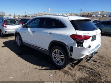 Mercedes GLA II 2021 Mercedes-Benz GLA 250 2021 2.0 Benzyna 221KM, zdjęcie 3