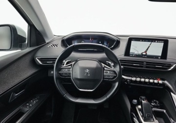 Peugeot 3008 II Crossover 1.2 PureTech 130KM 2019 Peugeot 3008 1.2 Benzyna 130KM, zdjęcie 11