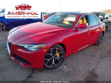 Alfa Romeo Giulia II Sedan Facelifting 2.0 Turbo 280KM 2021 Alfa Romeo Giulia 2021r., 4x4, 2.0L 2.0 Benzyna 280KM