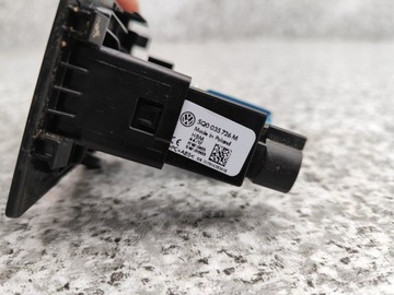 HNÍZDO PORT USB SKODA FABIA III 5Q0035726M 6V0857367