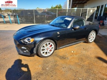 Fiat 2018 Fiat 124 Spider Classica 2018 1.4 Benzyna 164KM