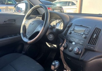 Hyundai i30 I CW Facelifting 1.4 DOHC 109KM 2011 Hyundai i30 Niski Przebieg 1.4 Benzyna 109KM, zdjęcie 8