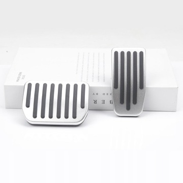 Чехлы на педали автомобиля Tesla Model 3