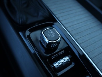 Volvo XC60 II Crossover D4 190KM 2018 Volvo XC60 D4, 187 KM, 4X4, Automat, Skóra, Navi, zdjęcie 14