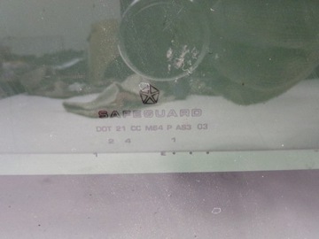 DODGE GRAND CARAVAN IV SKLO (OKNO) ZVEDANÁ KAROSERIE ZADNÍ PRAVÁ 05020884AA TMAVÁ