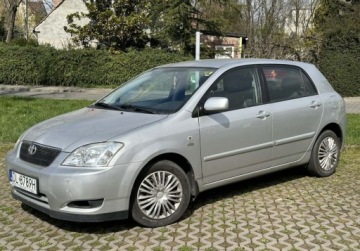 Toyota Corolla IX (E12) Hatchback 2.0 D-4D 110KM 2002 Toyota Corolla 2.0 diesel, 2002 KLIMA 2.0 Diesel 110KM, zdjęcie 5