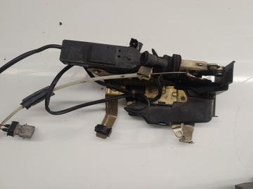 ZÁMEK DVEŘE PRAVÝ LEVÝ BMW E31 8 850 840 V12 M70