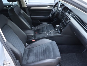 Volkswagen Passat B8 Limousine 2.0 TSI BlueMotion Technology 220KM 2015 VW Passat 2.0 TSI, Salon Polska, Serwis ASO, zdjęcie 8