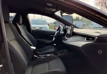 Toyota Corolla XII TS Kombi 1.2 Turbo D-4T 116KM 2019 Toyota Corolla Toyota Corolla 1.2 T Comfort 1.2 Benzyna 116KM, zdjęcie 15