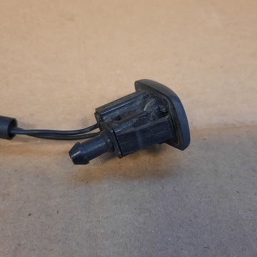 Bmw dysza spryskiwacz szyby przedniej 965327