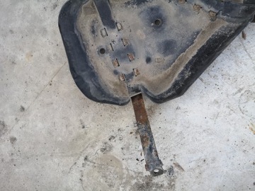 KRYT NÁDRŽE PALIVA VW TOUAREG 7L0201974B