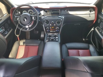 Rolls-Royce 2021 Rolls-Royce Cullinan 2021 6.8l 6.8 Benzyna 563KM, zdjęcie 8