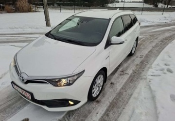 Toyota Auris II 2018 Toyota Auris Toyota Auris 1.8 Hybryda 99KM, zdjęcie 2