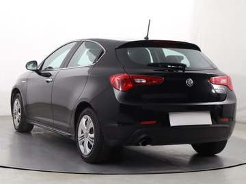 Alfa Romeo Giulietta Nuova II Hatchback 5d Facelifting 1.4 TB 16v 120KM 2016 Alfa Romeo Giulietta 1.4 T, Salon Polska, Klima, zdjęcie 3