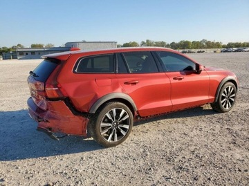 Volvo V60 II  2020 Volvo V60 2.0 T5 254 KM, 4x4, piekny kolor, 2.0 Benzyna 254KM, zdjęcie 3