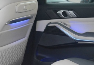 BMW X7 SUV M 4.0 M50i 530KM 2022 BMW X7 m60i xDrive Dealer BMW Bonkowscy 4.4 Benzyna 530KM, zdjęcie 15