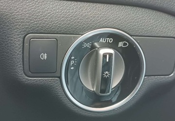 Mercedes GLA I Off-Roader Facelifting 2.0 220 184KM 2019 Mercedes-Benz GLA Zakupiony w Polsce - benzyna - 2,0 - 184 KM - wersja Edi, zdjęcie 38