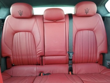 Maserati Levante 2022 Maserati Levante Base 2022 3.0l 3.0 Benzyna 345KM, zdjęcie 11