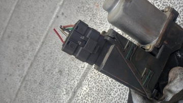 MOTOREK LEVÝ PŘEDNÍ NISSAN PRIME P12 03R 1.9D 400713K