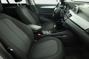 BMW X1 F48 Crossover sDrive18d 150KM 2016 BMW X1 sDrive18d, Navi, Klima, Klimatronic, zdjęcie 6