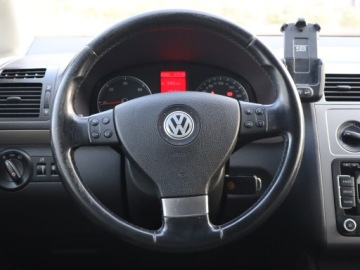 Volkswagen Touran I 2.0 TDI 170KM 2009 VW Touran 2.0 TDI, 167 KM, Navi, Klima, Tempomat, zdjęcie 14