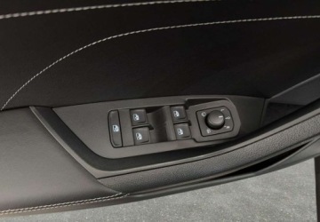 Skoda Kodiaq I SUV Facelifting 1.5 TSI 150KM 2022 Skoda Kodiaq Style 1.5TSI 150KM DSG 20222023 r., salon PL przebieg 50tys.k, zdjęcie 32