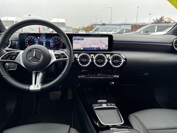 Mercedes CLA C118/X118 Coupe Facelifting 1.3 180 136KM 2025 Mercedes-Benz CLA 180, zdjęcie 15