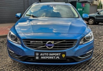 Volvo V60 I Kombi Facelifting 2.0 D3 136KM 2014 Volvo V60 2,0 R5 136KM Kamera Blis Aktywne Swiatla 2.0 Diesel 136KM, zdjęcie 34