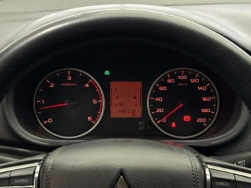 Mitsubishi L200 V Club Cab 2.4 154KM 2019 Mitsubishi L200 DC Invite Wyciagarka Hak Salon Polska FV23 1 wlascici, zdjęcie 14