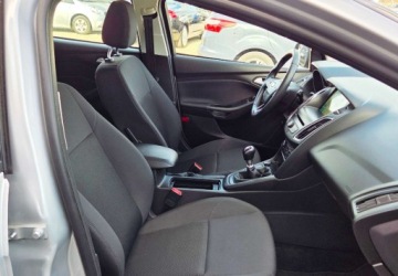 Ford Focus III Kombi Facelifting 1.5 TDCi 120KM 2017 Ford Focus 1,5 Diesel 120 km 1.5 Diesel 120KM, zdjęcie 14