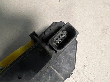 ASTRA J IV ZÁMEK DVEŘE LEVÝ ZADNÍ