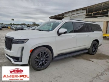 Cadillac Escalade III 2021 Cadillac Escalade 2021 CADILLAC ESCALADE ESV SPORT 6.2 Benzyna 420KM