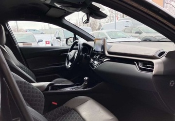 Toyota C-HR I Crossover Facelifting 2.0 Hybrid Dynamic Force 184KM 2020 Toyota C-HR Toyota C-HR 2.0 Hybrid Executive 2.0 Hybryda 184KM, zdjęcie 16