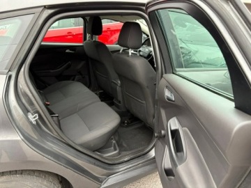 Ford Focus III Hatchback 5d facelifting 1.0 EcoBoost 125KM 2015 Ford Focus 1.0 EcoBoost Klima Salon PL 2015, zdjęcie 18