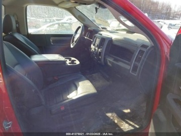  RAM 1500 2023r., Classic, od ubezpieczalni 5.7 Benzyna 395KM, zdjęcie 8