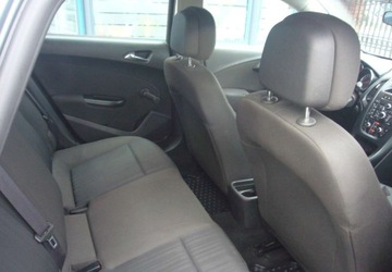 Opel Astra J Hatchback 5d Facelifting 1.6 Twinport ECOTEC 115KM 2014 Opel Astra Opel Astra J Salon PL - seriws 1.6 Benzyna 116KM, zdjęcie 15