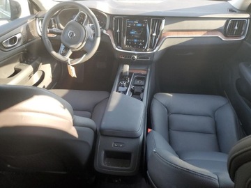 Volvo V60 II  2024 Volvo V60 Cross Country Plus 2024 2.0l 2.0 Benzyna 247KM, zdjęcie 8
