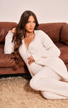 PRETTYLITTLETHING ПРОСТЫНКА ДЛЯ РОЖДЕНИЯ, КРЕМОВАЯ, 34 ECB