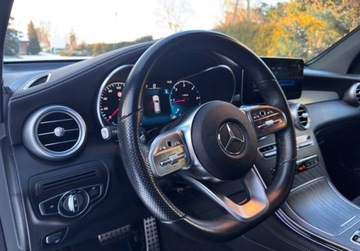 Mercedes GLC C253 SUV Facelifting 2.0 220d 194KM 2020 Mercedes-Benz GLC AMG MiltiBEAM Alu19 Kamera Virtual Navi Ambiente Piekny, zdjęcie 4
