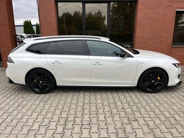 Peugeot 508 II SW PHEV Hybrid 225 PHEV 225KM 2021 Peugeot 508 1.6 Hybryda Plug-In 225 KM GT LINE zarej w PL zadbany zami, zdjęcie 30