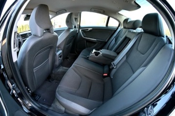 Volvo S60 II Sedan 2.0 D3 163KM 2012 Volvo S60 2.0 163 KM D3 Automat Navi Parktronik, zdjęcie 8